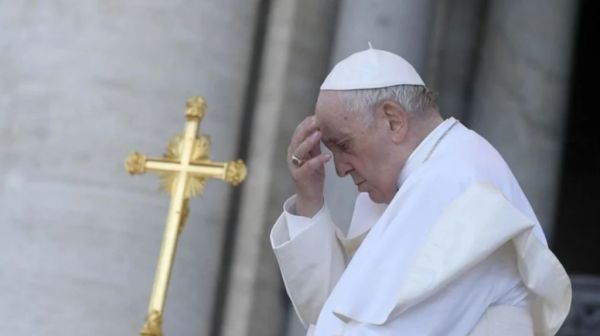 Papa Francisco tem alta e deixa hospital em Roma
