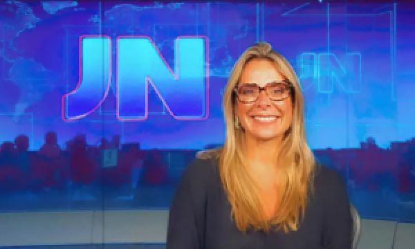 Jornalista chama demissão da Globo de “traumática” e cita briga com Deborah Secco como agravante
