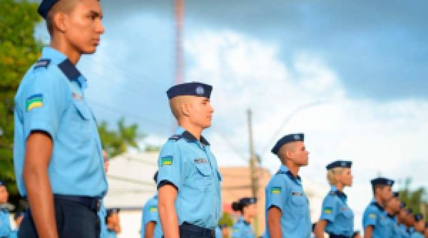Escolas cívico-militares vão continuar em ao menos 19 UFs