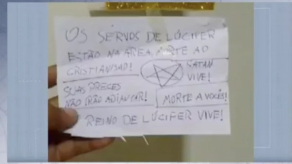 Gato esquartejado e bilhetes com ameaças são deixados em igreja
