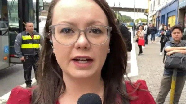 Repórter da Globo é assaltada durante transmissão ao vivo