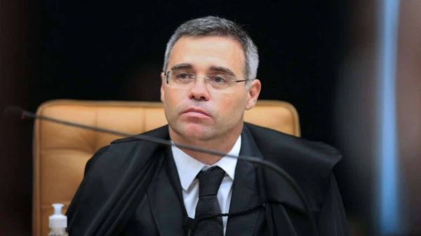 O que diz Bolsonaro sobre a decisão de Mendonça que negou liberdade a Cleriston