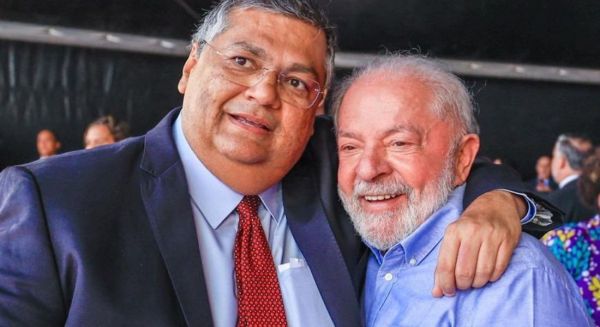 Estadão: ao indicar Dino, Lula deixa claro de uma vez que STF deixou de ser instância jurídica e se transformou em arena política, razão pela qual precisa ali de uma tropa de choque leal