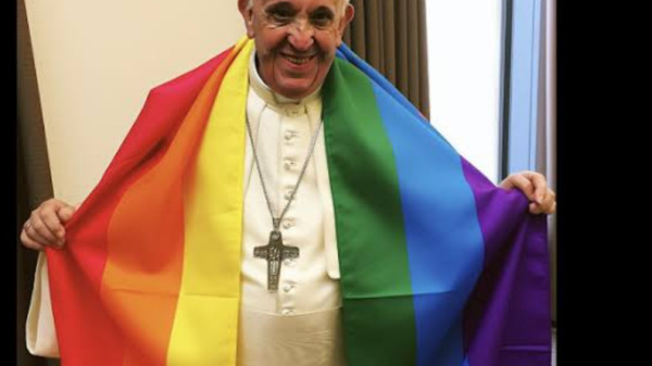Papa Francisco aceita “possibilidade de abençoar” casais homossexuais