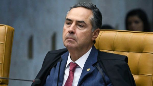 Insegurança jurídica no Brasil é “lenda”, diz Barroso na Suíça