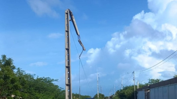 Criminosos quebram postes, furtam cabos e deixam 10 mil pessoas sem energia em quatro municípios do RN 	