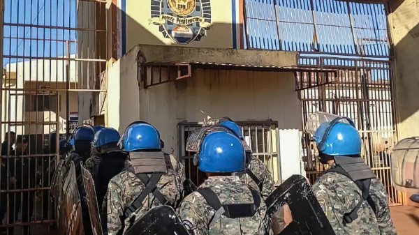 Presos fazem motim em prisão no Paraguai