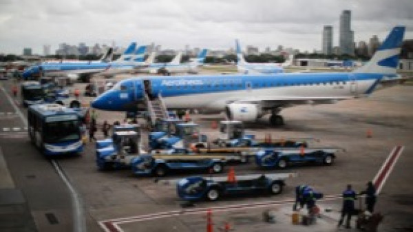 Companhias aéreas cancelam voos entre Brasil e Argentina por greve nesta quarta