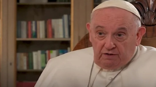 Padres Rezam Para Papa Francisco “Possa Ir Para O Céu O Mais Rápido Possível”