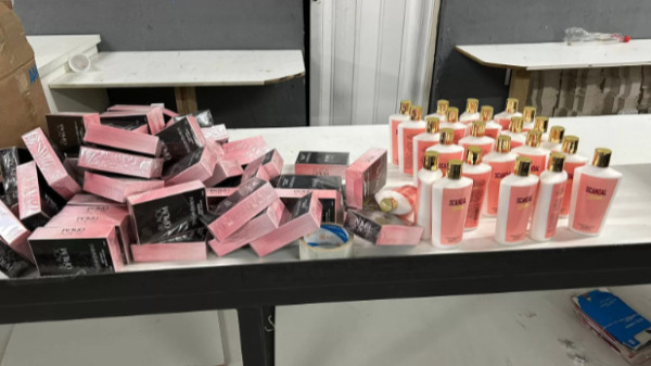 Polícia descobre esquema de falsificação de perfumes em SP