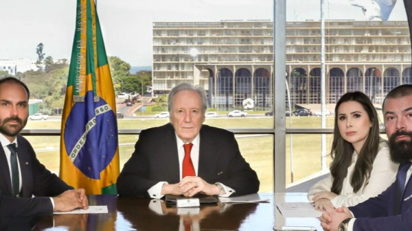 Eduardo Bolsonaro se reúne com Lewandowski: “Tiro pela culatra”