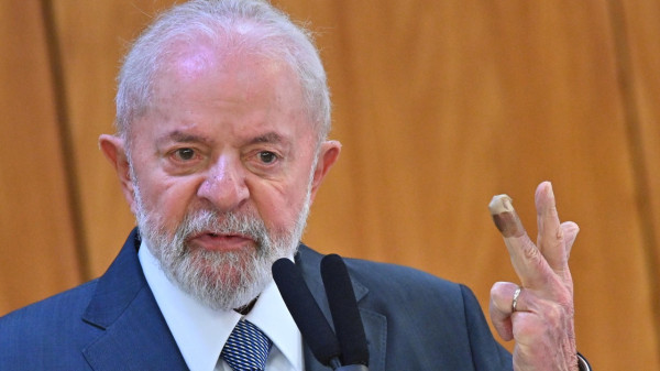 Lula diz que se espantou com quantidade de gente negra no RS