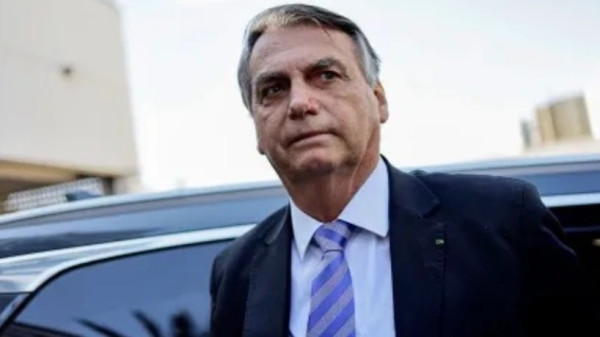 AGORA: Jair Bolsonaro tem alta após dias internado, diz advogado