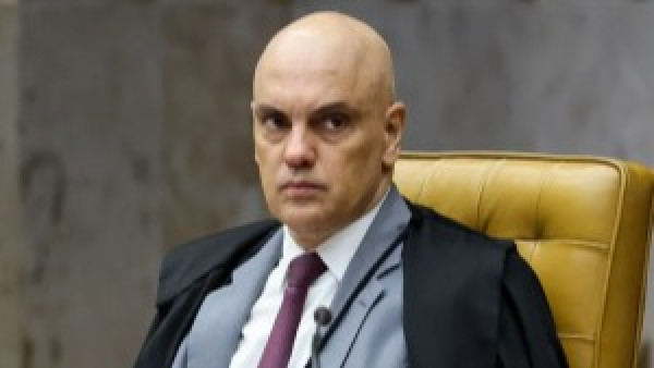 Alexandre de Moraes solta Marcelo Câmara, ex-assessor de Bolsonaro