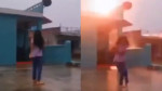 VÍDEO: Veja momento em que adolescente escapa de raio por um triz