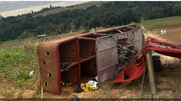 Balão com 35 passageiros cai no interior de SP; uma vítima morre