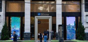 O Globo: Feminismo cala, esquerda lincha Malu Gaspar e poupa Moraes