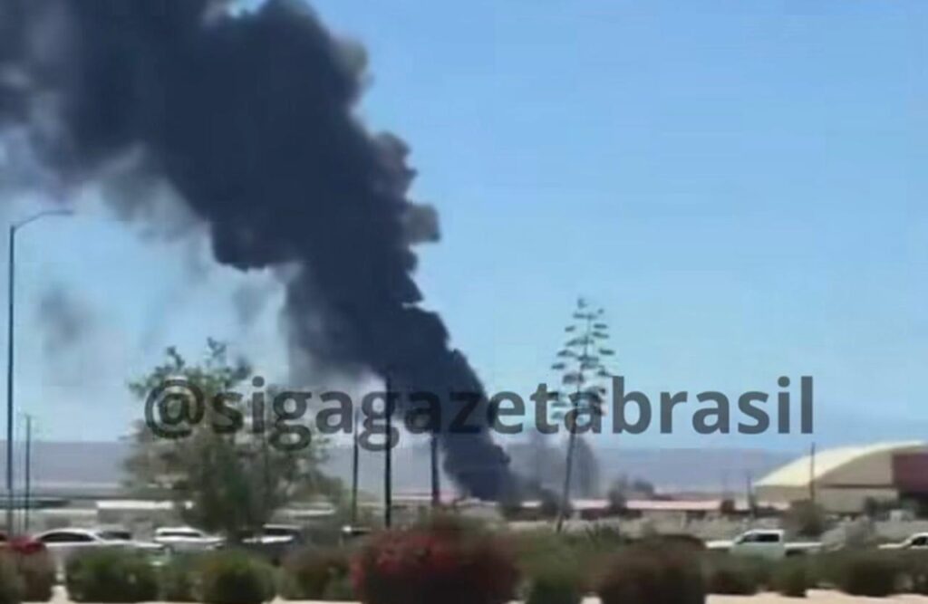 URGENTE: Bombadeiro B-52 da Força Aérea cai na base de testes NASA; VEJA VÍDEOS