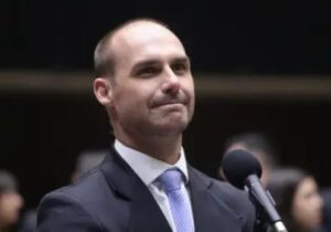 O cálculo que levou Supremo a definir sentença Eduardo Bolsonaro; VEJA