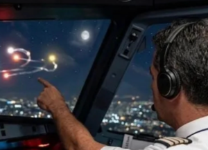 Pilotos e controladores fazem relatos surpreendentes de OVNIs no Brasil em 2025; Veja