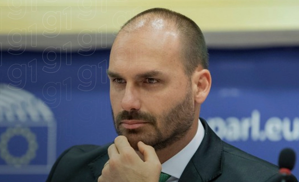Urgente: Moraes determina início da pena de Eduardo Bolsonaro e toma decisão que envolve seus passaportes
